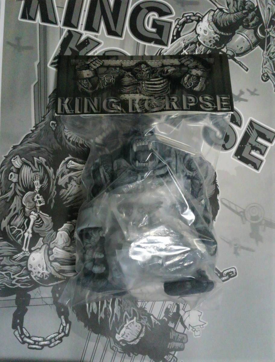 INSTINCTOY KING KORPSE Black And White Movie Ver. ポスター付き 　 東京コミコン TCC TTF Kaws 村上隆 SORAYAMA DANIEL ARSHAM 2G 
