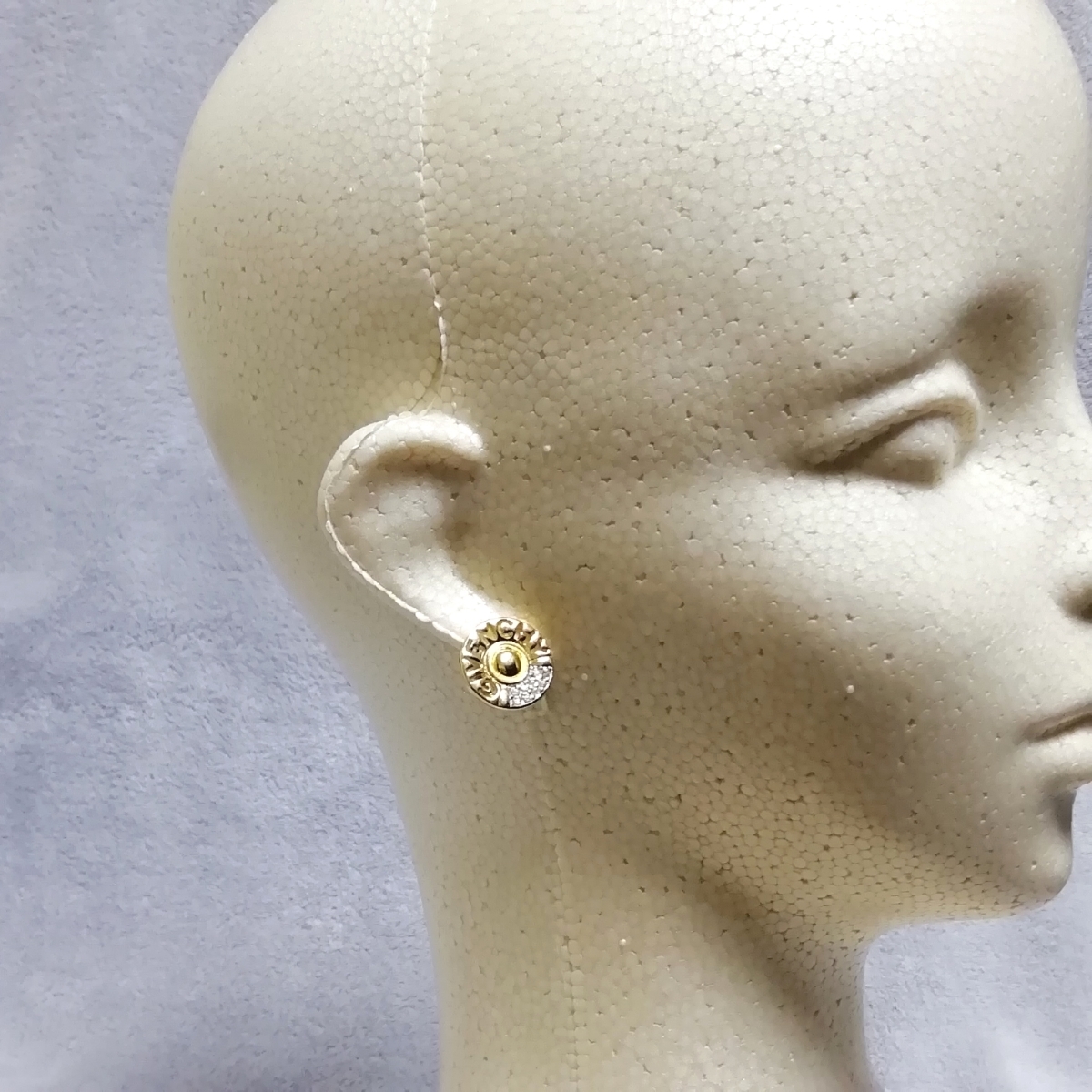 GIVENCHY ジバンシイ ブランド イヤリング ゴールド 金色 