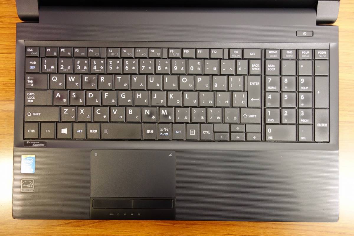 中古良品ノートパソコン 東芝 DynaBook T65/EG Core i7 7500U 2.7GHz