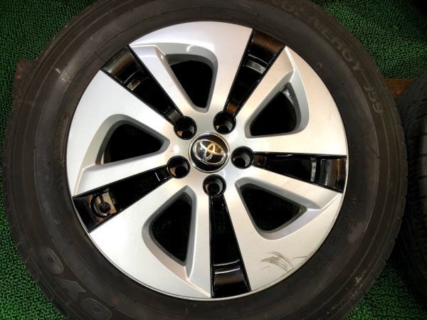 プリウス50 TOYO ナノエナジー 195/65R15 純正アルミホイール付き