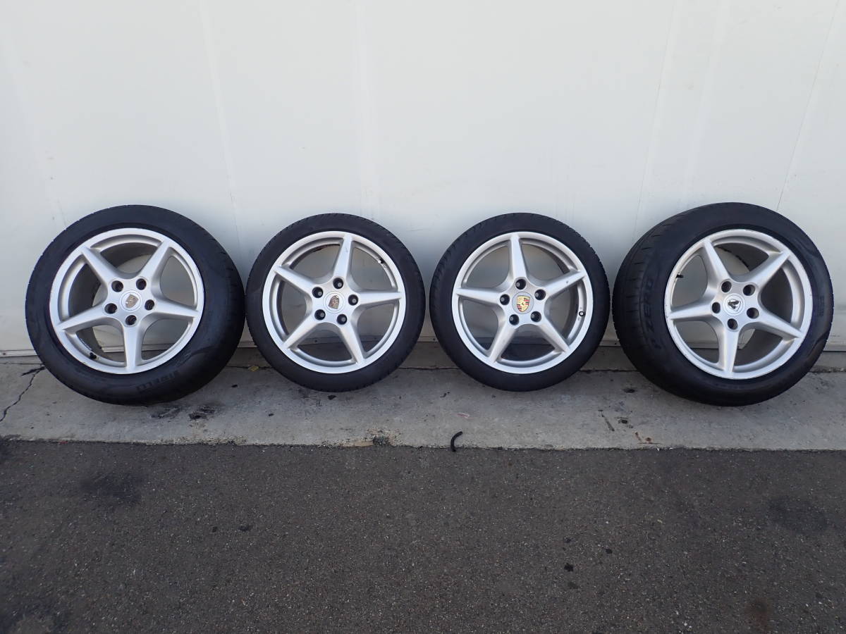 売切！ポルシェ911 997 純正アルミとタイヤ4本セット PIRELLI 235