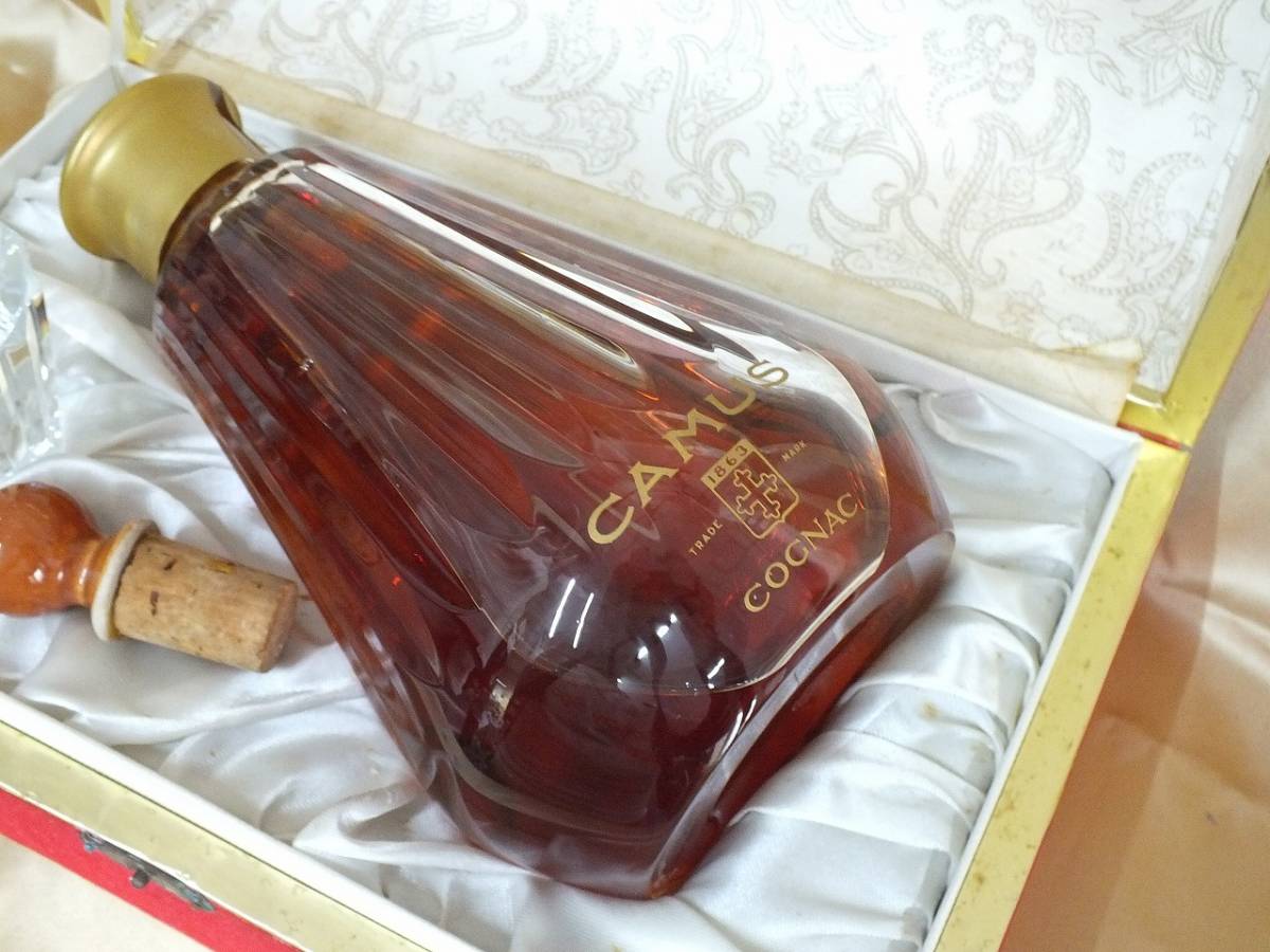 〇未開栓 古酒 カミュー バカラボトル 替栓付 700ml 箱付 CAMUS BACCARAT