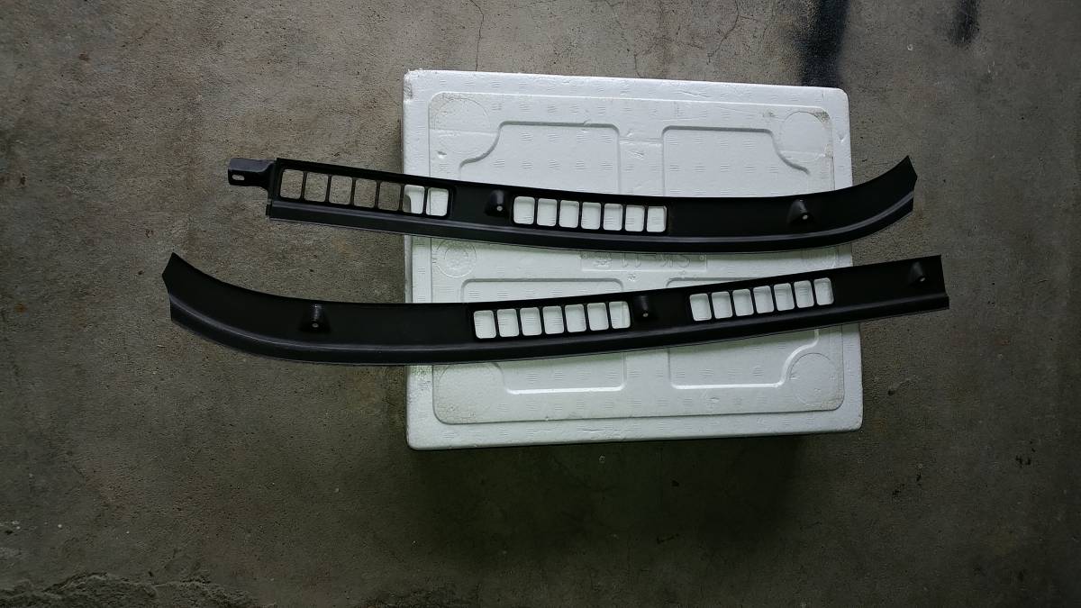 ハコスカ ダッシュボード カバー - 有限会社 スピリット・ガレージ