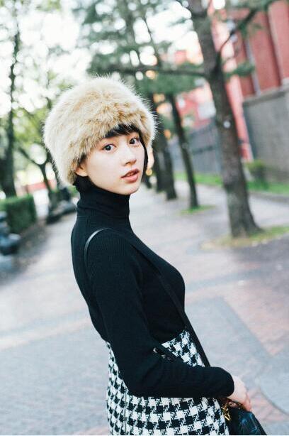 能年玲奈 Ｌ判水着下着写真　マル秘お楽しみ写真 2４ 枚_2