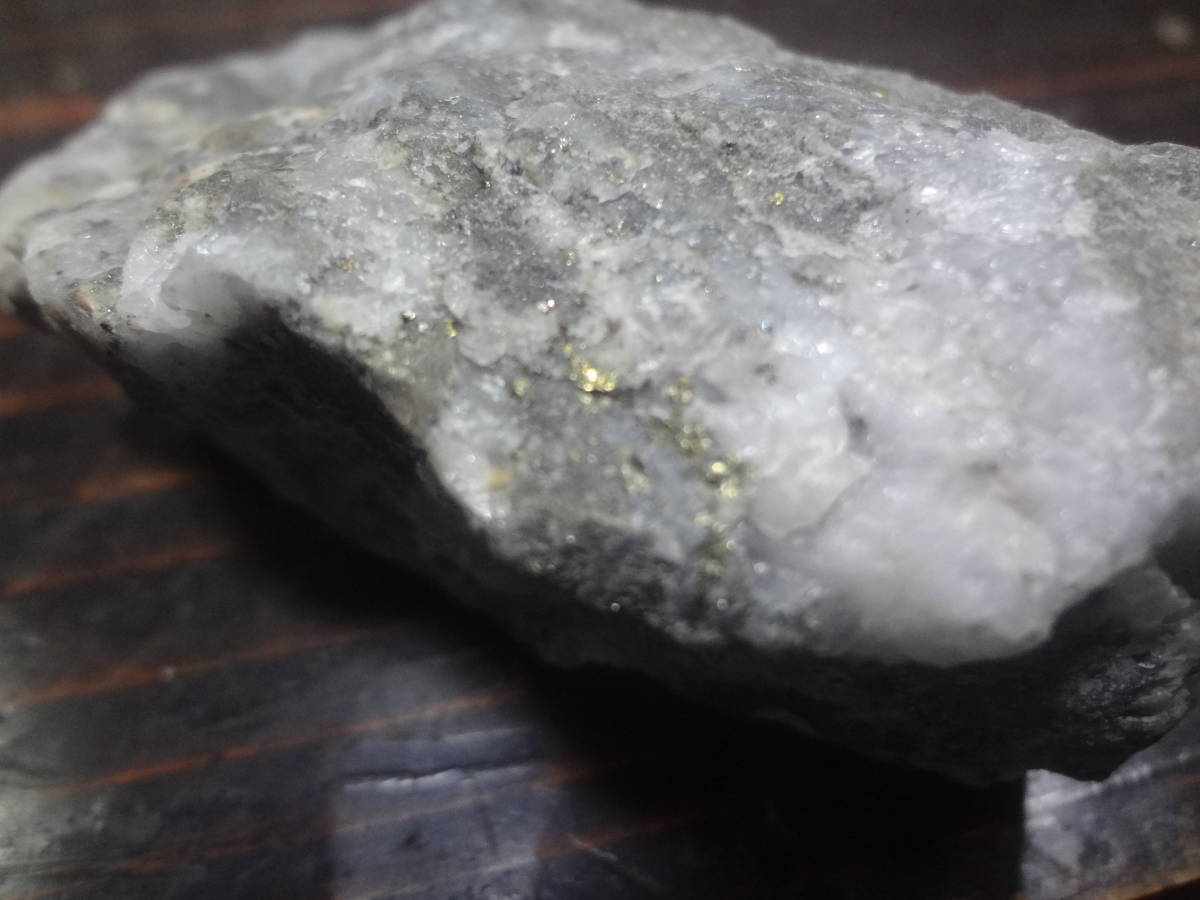 佐渡金山の鉱石 佐渡金山の鉱石 ♪希少⁄佐渡金山⁄鉱山石⁄金鉱石⁄