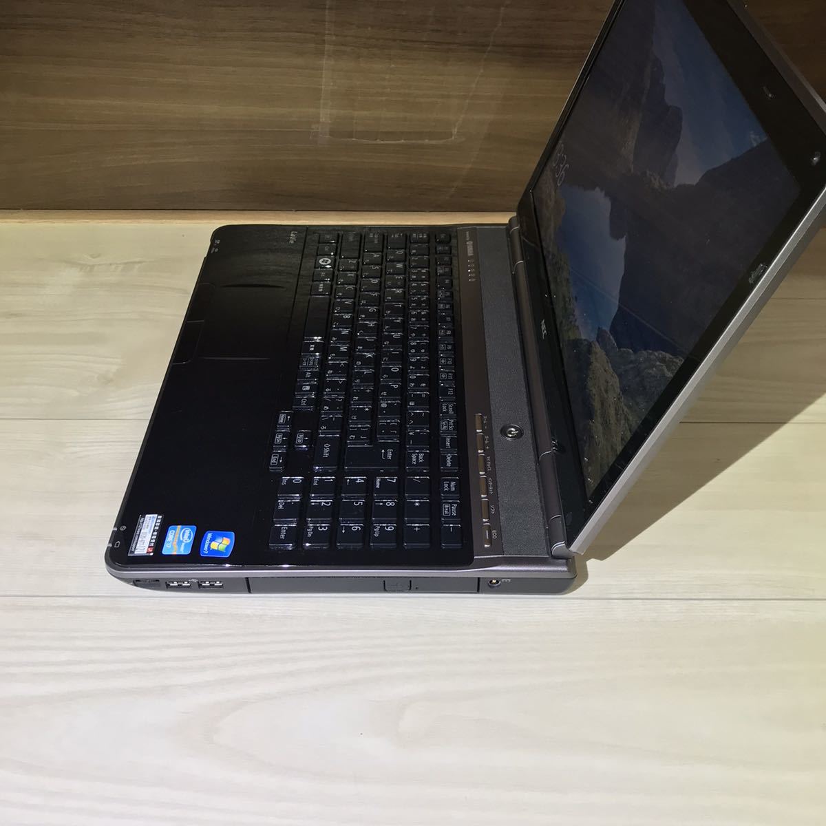 美品 YAMAHAサウンド 最上級Core i7 8GB 爆速大容量SSD 512GB 最新 
