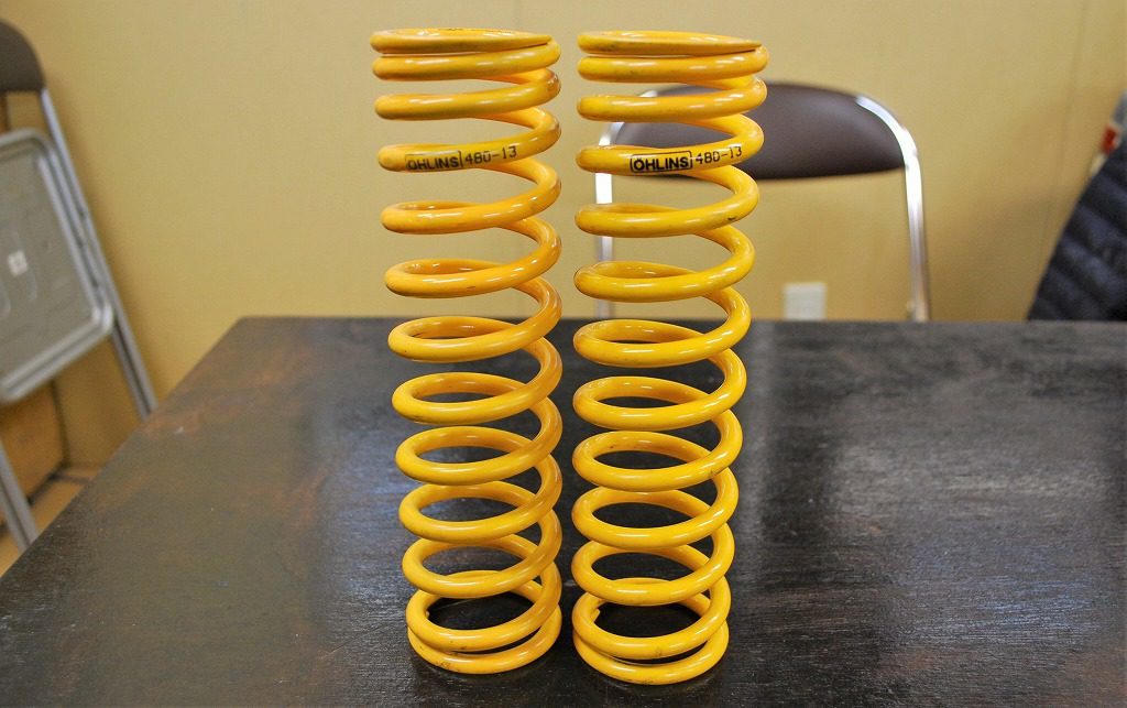 オーリンズ スプリング OHLINS 480-13 ゼファー1100 ZR1100 Z750