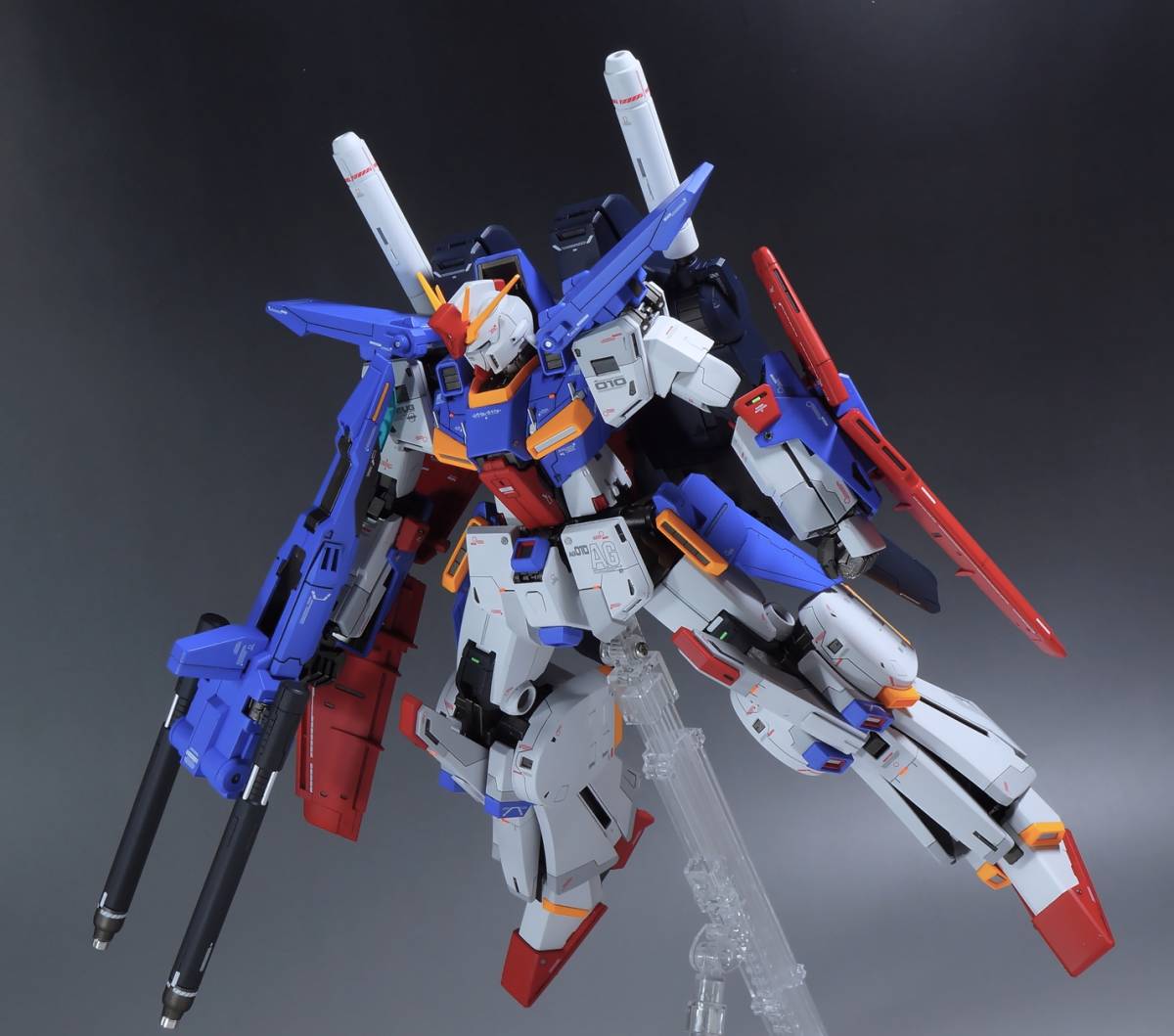 MG 1/100 ZZガンダムVer.Ka 改修塗装済み完成品 1⁄100 MG