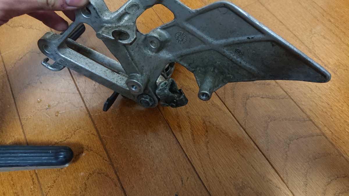 VFR400R 純正 T308ホンダ NC30 ステップ 左右セット 純正ステップAssy 