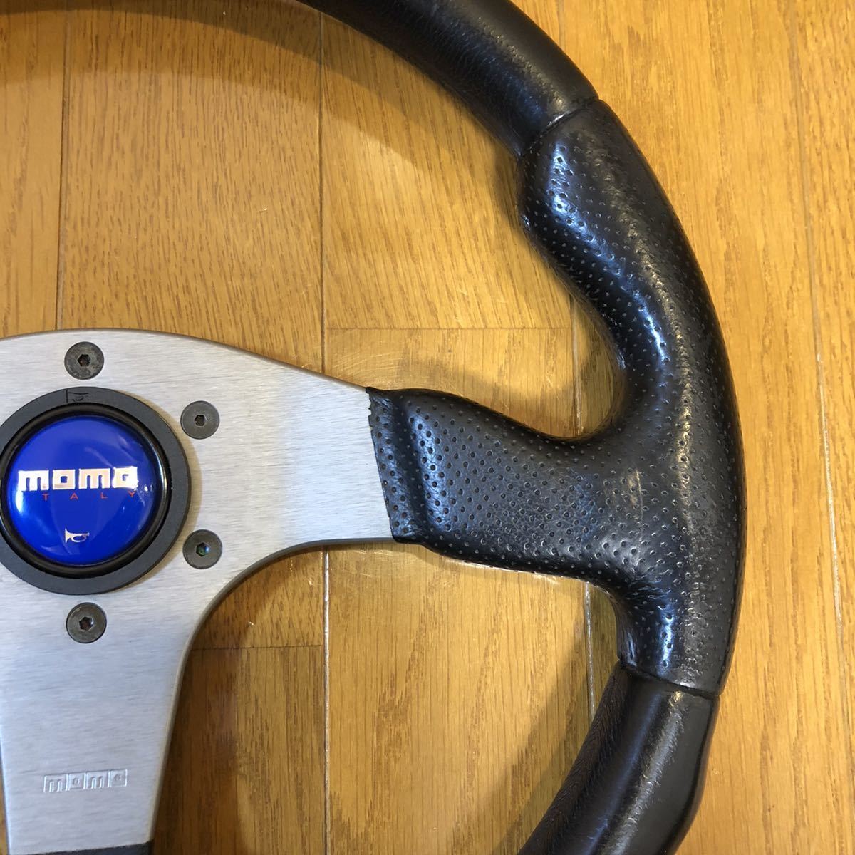 RACE MOMO モモ 35φ MOMO(モモ) ホーンボタン付き momo レース
