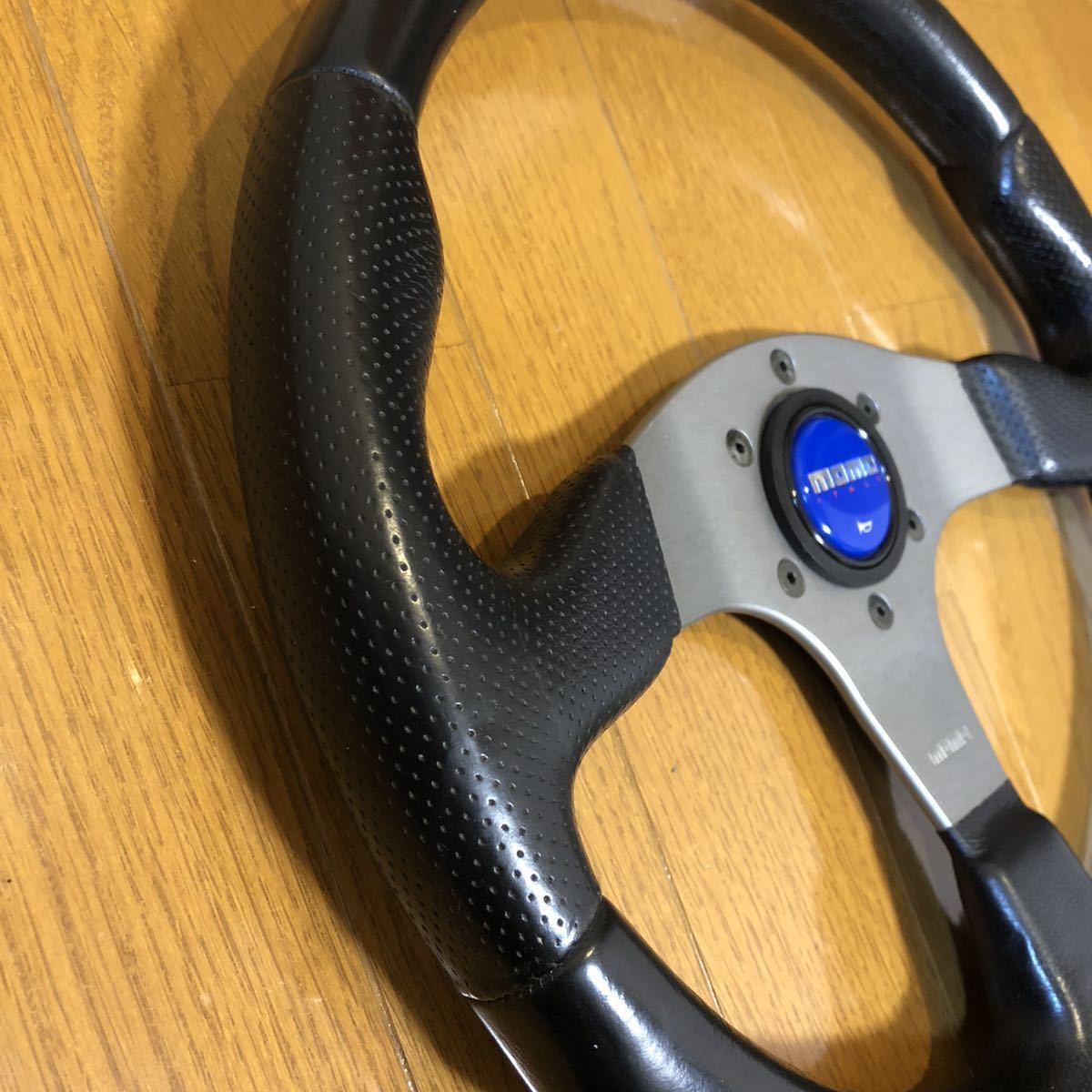 RACE MOMO モモ 35φ MOMO(モモ) ホーンボタン付き momo レース