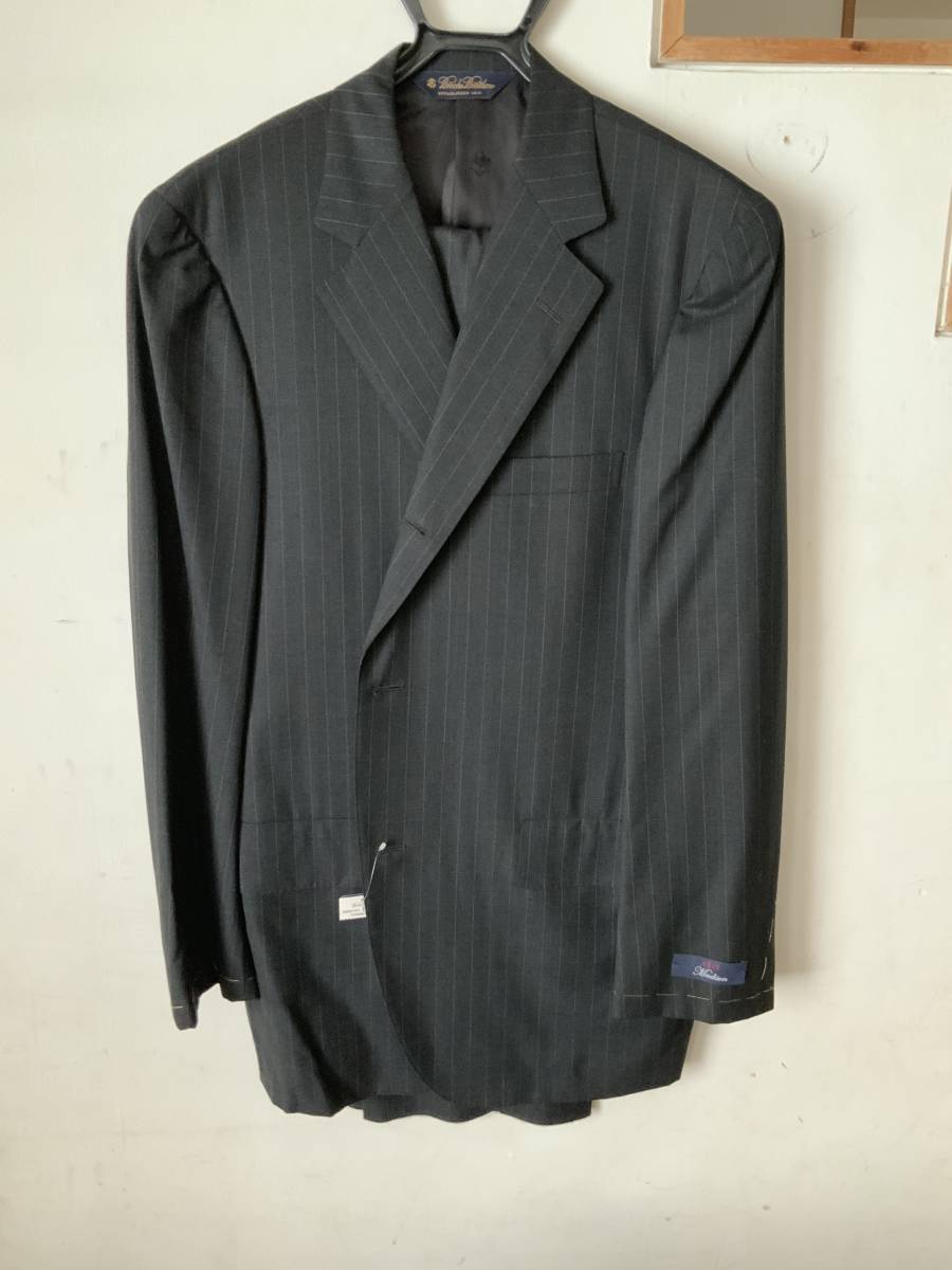 最安値，新品 Brooks Brothers 段返り 3Bピンストライプスーツ チャコールグレー Madisonモデル 春夏物 40REG 定価13万円(スーツ)｜売買されたオークション情報、yahooの商品情報をアーカイブ公開 - オークファン 男性用
