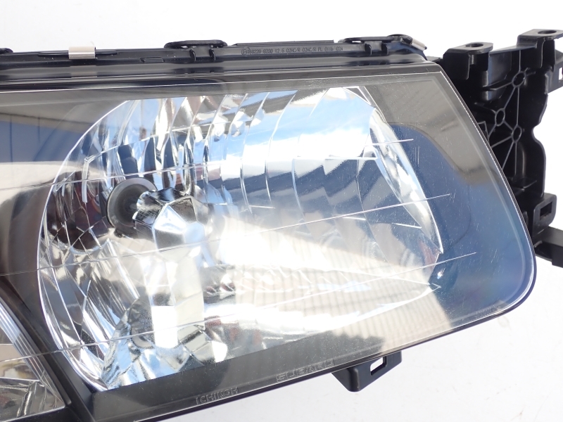 フォレスター SG5 純正 スバル 後期 | 即決 HID 右 ヘッドライト SG系