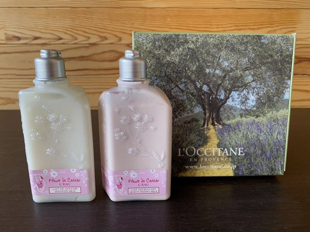 【正規品，新作登場】 保管品 L'OCCITANE/ロクシタン/チェリーリボン/CE/シャワーミルク/ボディミルク/2個セット/ /13(その他)｜売買されたオークション情報、yahooの商品情報をアーカイブ公開 - オークファン その他
