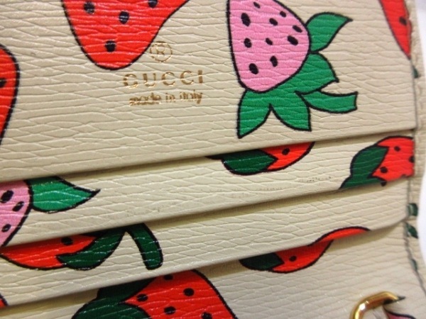 GUCCI ストロベリー　いちご柄 財布　ズゥミ ズゥミ 0 GUCCI(グッチ) 2つ折り財布 レザー グッチ ⁄ ズゥミ⁄チェーン