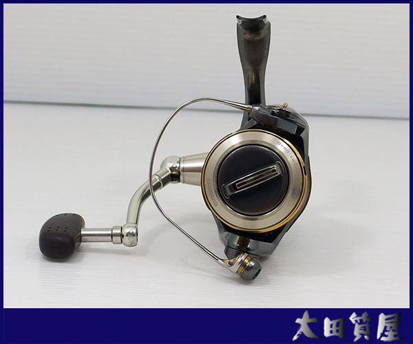 0 スピニングリール 04ステラ ノーマル SHIMANO (シマノ) リール シマノ §§中古SHIMANO STELLA 04 中古SHIMANO 04ステラ3000 ステラ 箱付き Yellowfish
