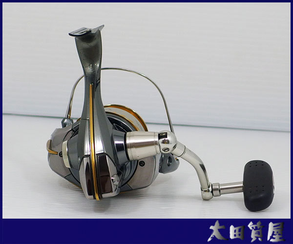 0 スピニングリール 04ステラ ノーマル SHIMANO (シマノ) リール シマノ §§中古SHIMANO STELLA 04 中古SHIMANO 04ステラ3000 ステラ 箱付き Yellowfish