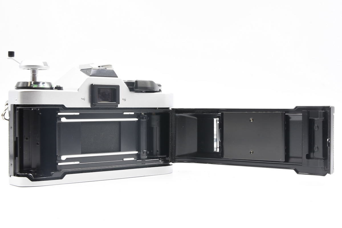 ◆ CANON キヤノン AE-1 PROGRAM + CANON LENS NEW FD 50mm F1.8 + CANON MACRO LENS NEW FD 100mm F4 MF一眼 レンズ2本 セット_3