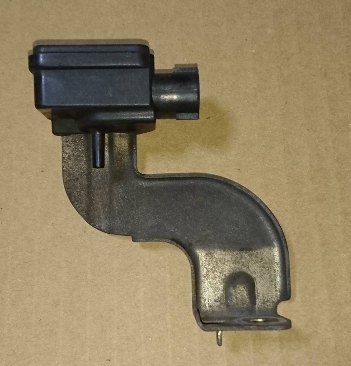 KK4 圧力センサー バキュームセンサー KK3⁄KK4⁄KY3 | vivio・旧車等の