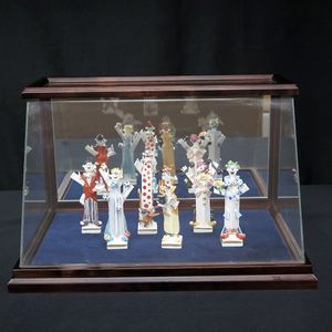 お値下げ☆マイセン手捻り人形 ホルン吹きの女と犬 マイセン手捻り人形 ホルン吹きの女と犬