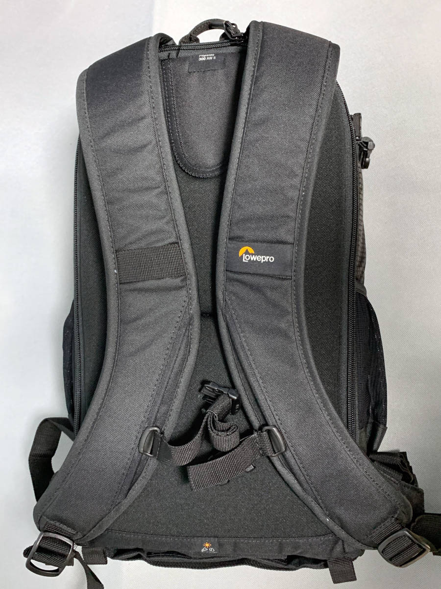 1回のみ使用★Lowepro ロープロ LP37216-PKK フリップサイド 300AWII 13.9L　ブラック