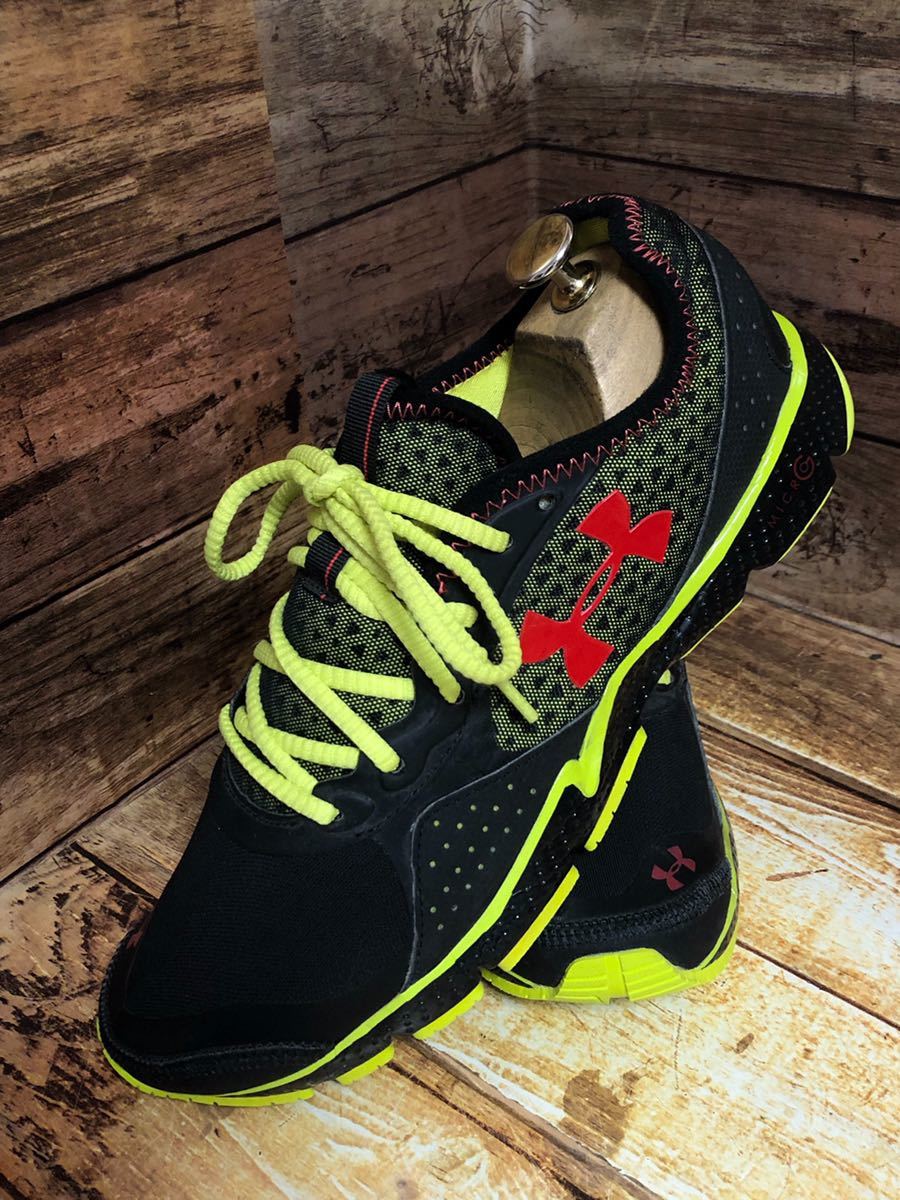  衝撃プライス 状態良好 UNDERARMOUR/アンダーアーマー MICRO 4D高級上質メッシュスニーカー 黒/黄/赤 26.5cm表記 即(26.5cm)｜売買されたオークション情報、yahooの商品情報をアーカイブ公開 - オーク 26.5cm