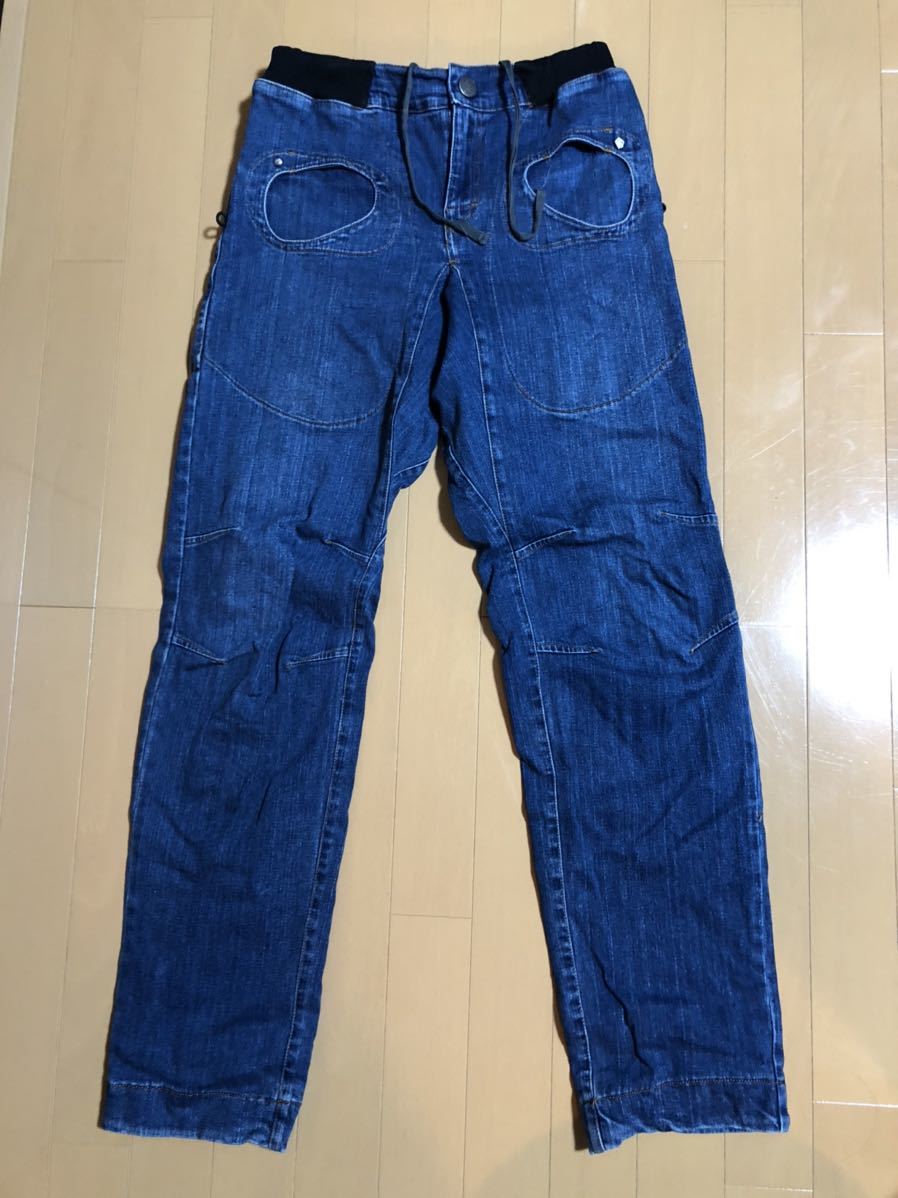 e9 デニム風ストレッチパンツ