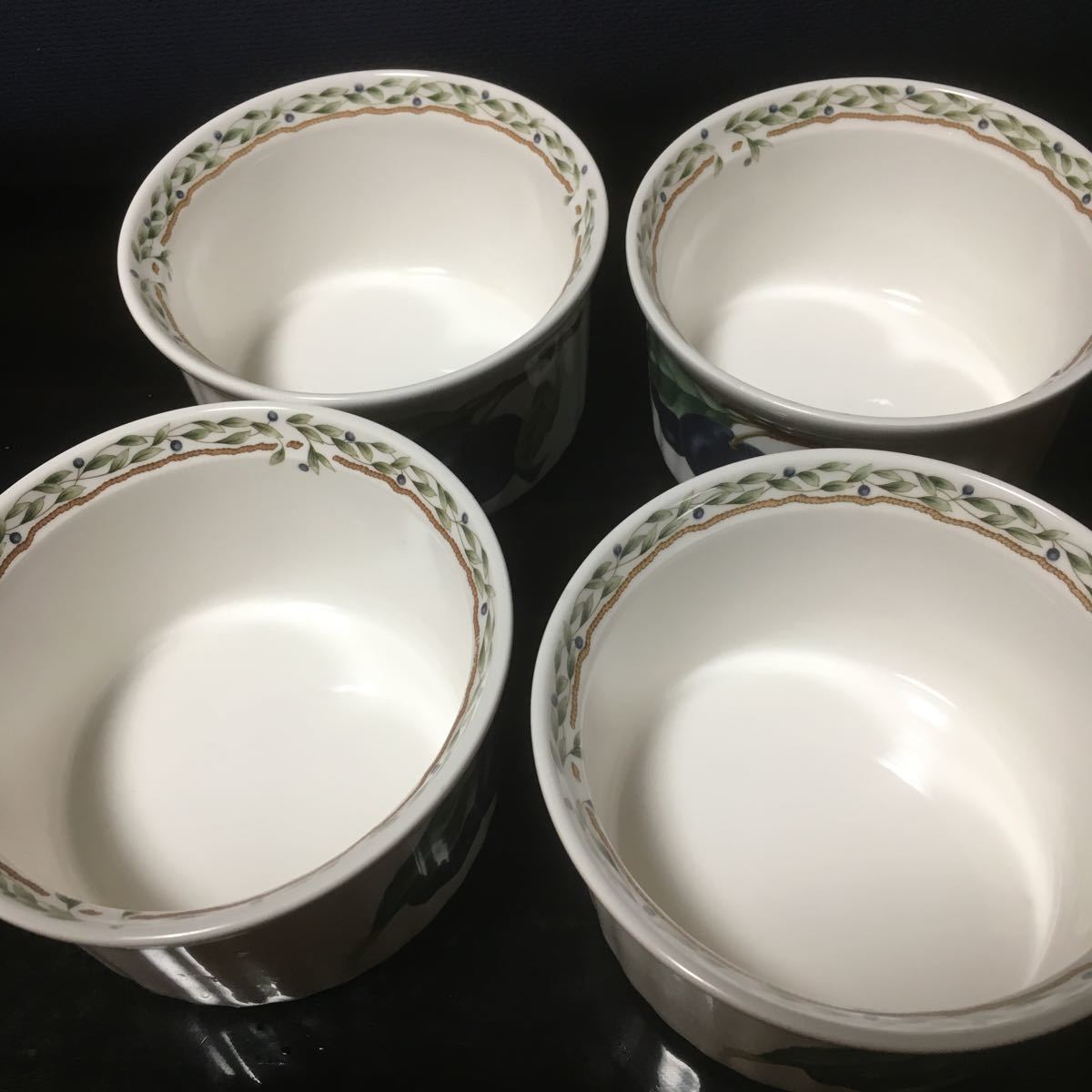 ノリタケ ロイヤルオーチャードのフリマアイテム一覧 うっち Noritake ノリタケ(Noritake)|未使用 ロイヤルオーチャード ミカサ ミカサ17cmプレート5枚 ココット5個 by SP's セット￼の通販 0 オーチャード ロイヤル