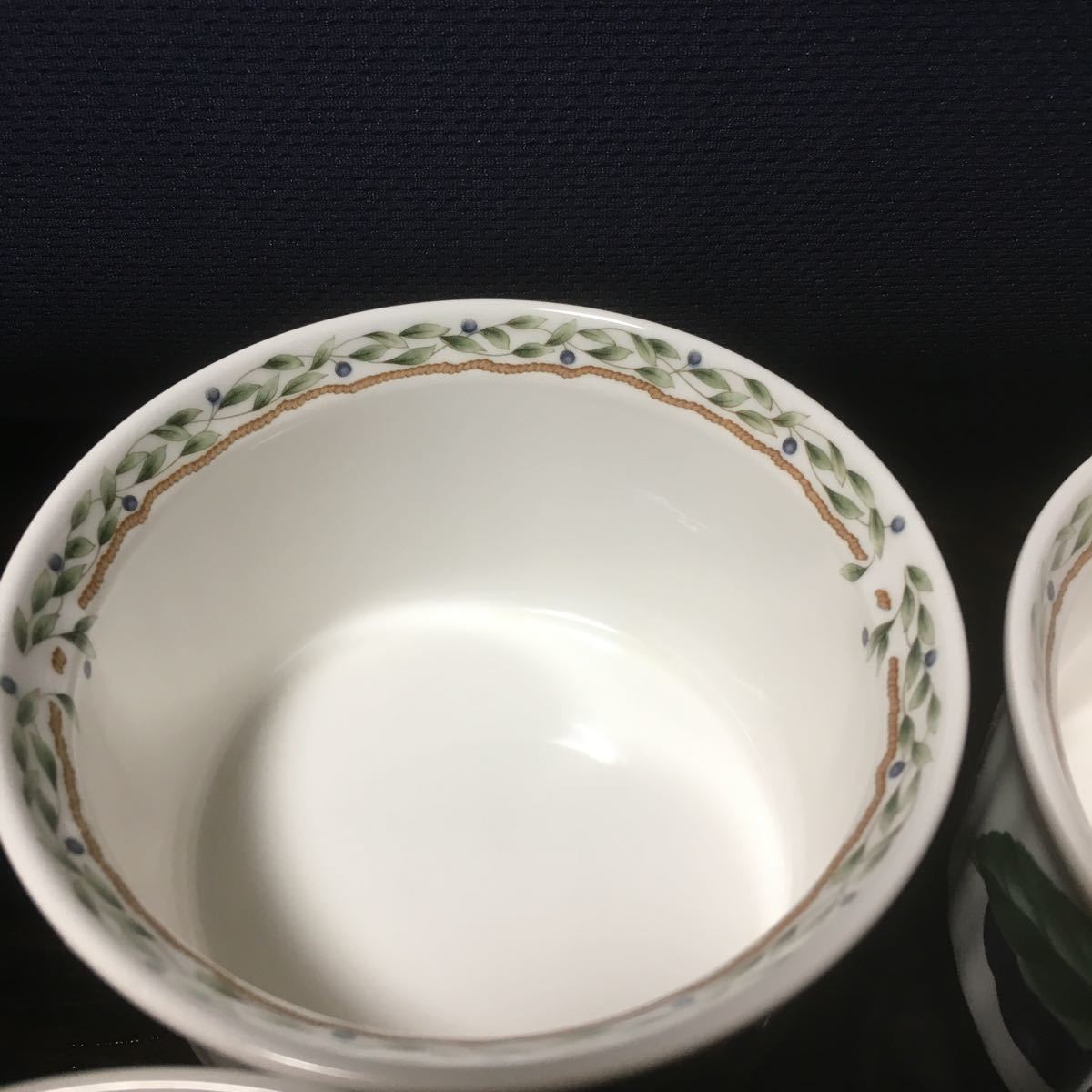 ノリタケ ロイヤルオーチャードのフリマアイテム一覧 うっち Noritake ノリタケ(Noritake)|未使用 ロイヤルオーチャード ミカサ ミカサ17cmプレート5枚 ココット5個 by SP's セット￼の通販 0 オーチャード ロイヤル