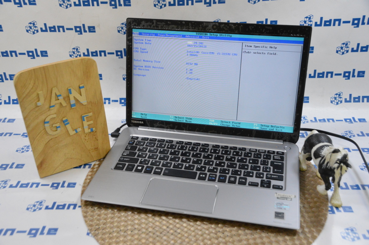 ジャンク TOSHIBA dynabook KIRA V632 V632/26HS PV63226HNMS ノート