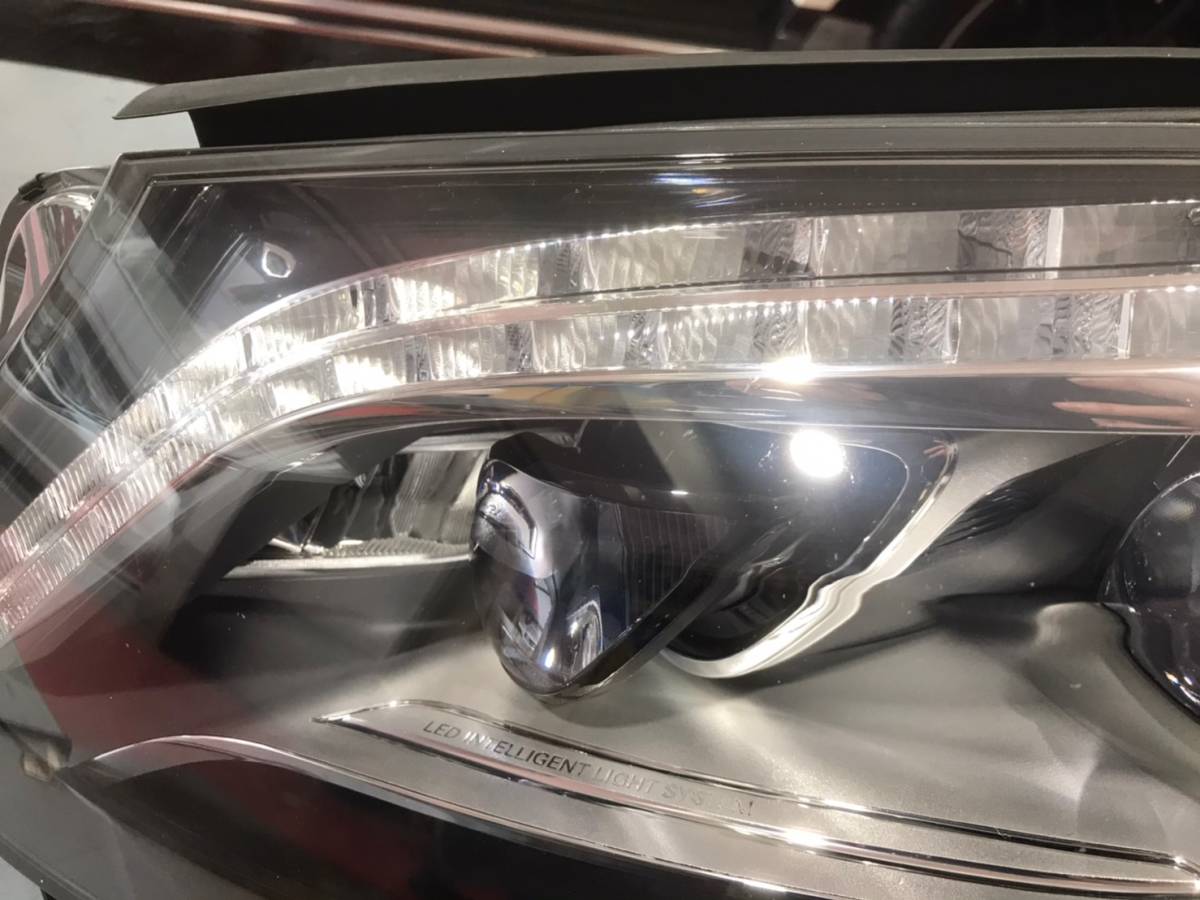 Sクラス W222 ベンツ ヘッドライト 2026年最新Yahoo!オークション メルセデス・ベンツ w222 メルセデスベンツ LED 純正 -w222 前期 S600 S450 純正の中古品 ヘッドライトの
