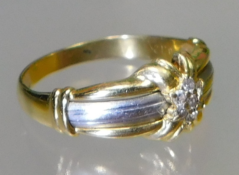 ダイヤ 0.12ct 22号 k18 pt900 大網てんとう虫 A308