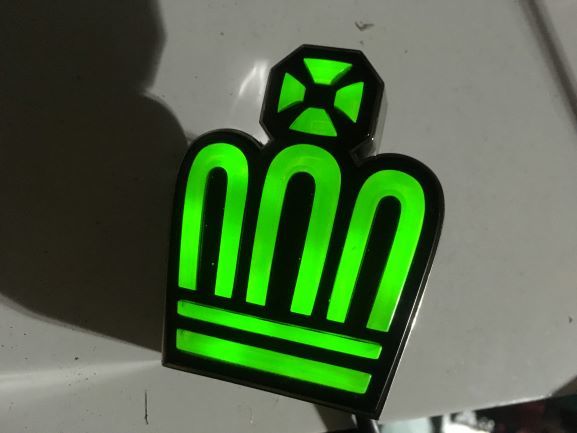 新品，得価 当時物 クラウンシャイニングエンブレム ms135 ms137 gs131 gs141 jzs145 ms123 ms125 gs121 gs121(トヨタ)｜売買されたオークション情報、yahooの商品情報をアーカイブ公開 - オークファン トヨタ