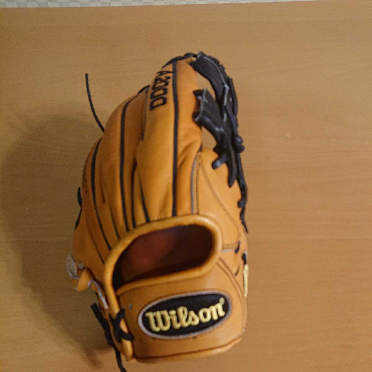 驚きの破格値，人気 良品 ウィルソン A2000 大人用グラブ 内野手用 キャメル&times;ブラック 野球グローブ 送料873(内野手用)｜売買されたオークション情報、yahooの商品情報をアーカイブ公開 - オークファン 大人用