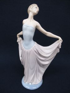 【リアドロLladro フィギュリン　少女とロバ】置物　インテリア　アンティーク LLADRO（リヤドロ） 可愛いお花屋さん フィギュア 人形 女性 リアドロ