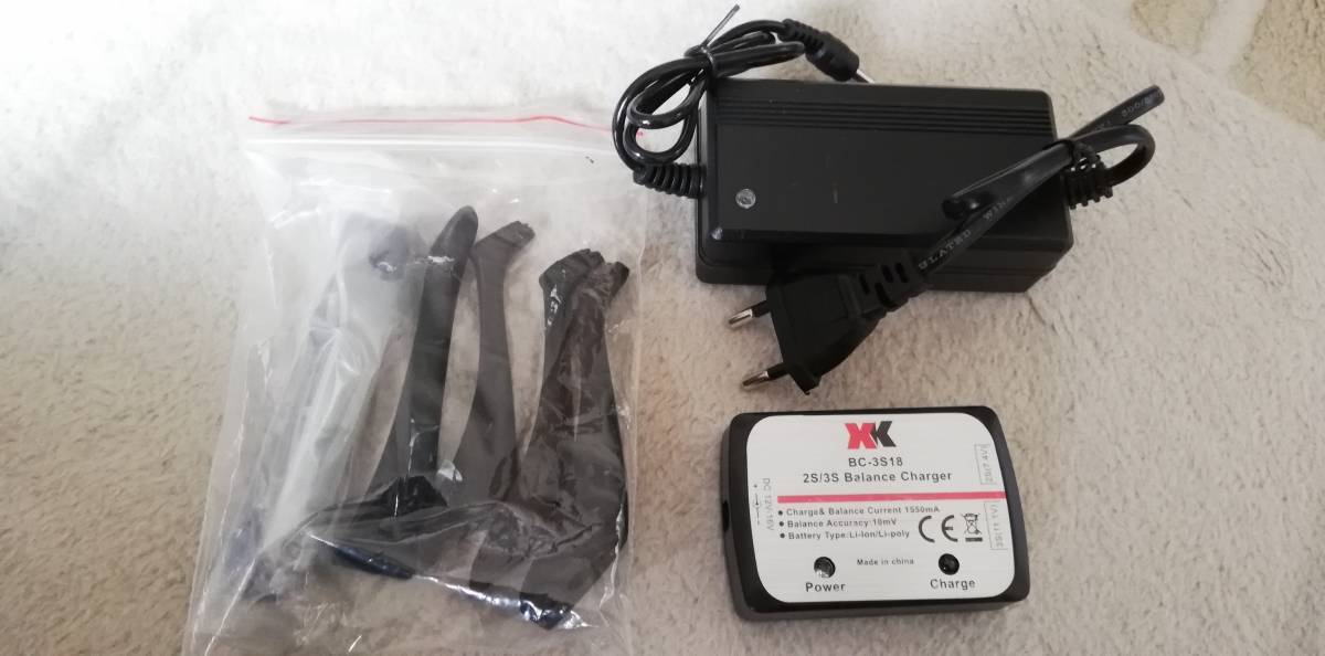 XK X350 AIR DANCER 3D 6G FUTABA S-FHSS ドローン 送信機付き(モード２) RTF_5