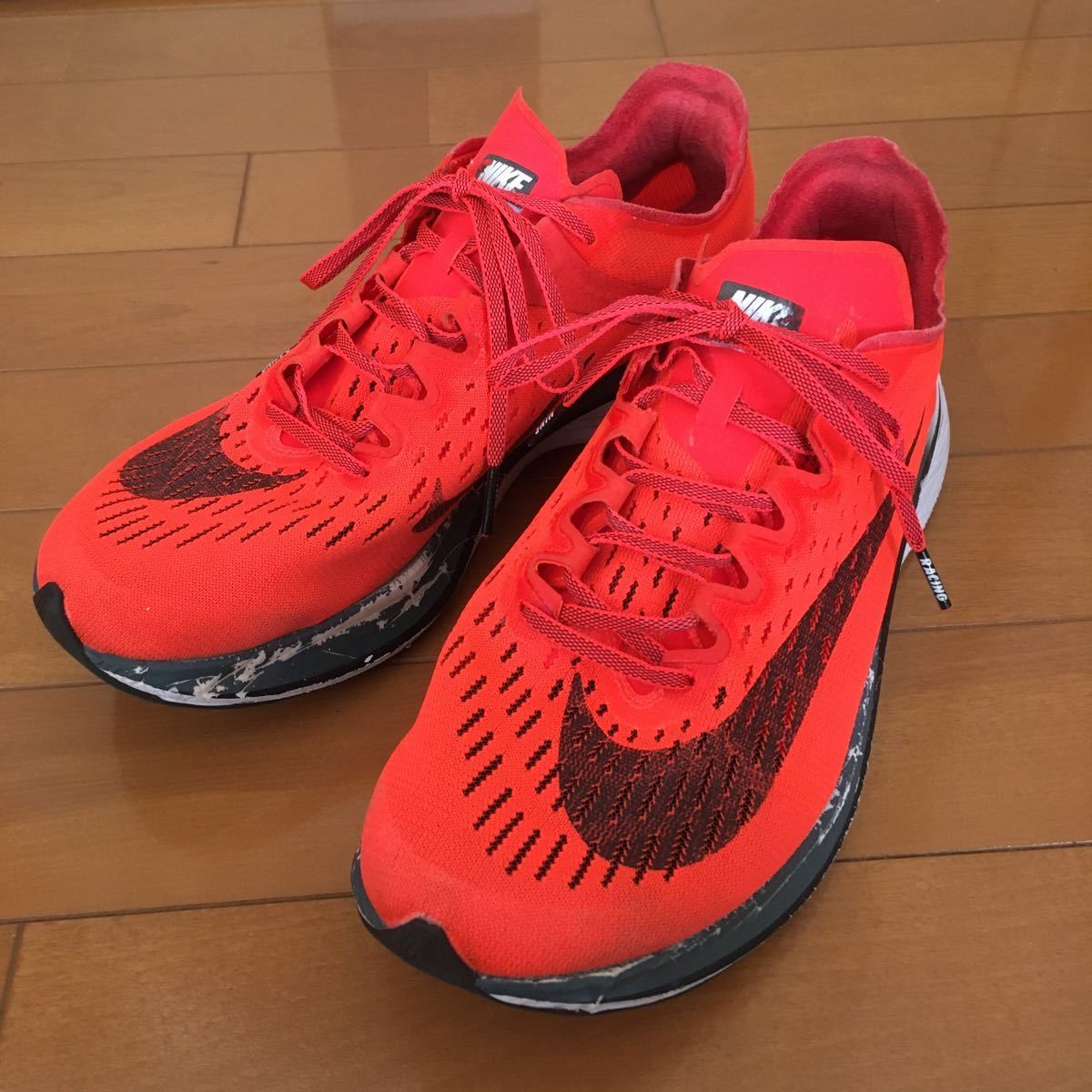 【2026，本物保証】 正規品 NIKEナイキ 初代ヴェイパーフライ4%赤26.5cm ネクスト 超軽量高反発厚底ランニングシューズ マラソン ペガサスターボ 陸上(26.5cm)｜売買されたオークション情報、yahooの商品情報をアー 26.5cm