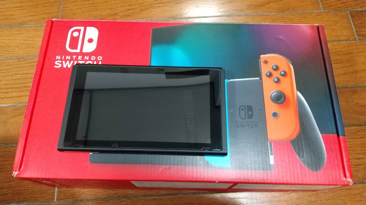 新型 Nintendo Switch ニンテンドースイッチ 本体　ネオンレッド ネオンブルー　中古　スマブラ　ファミスタエボリューションソフト付き　_3