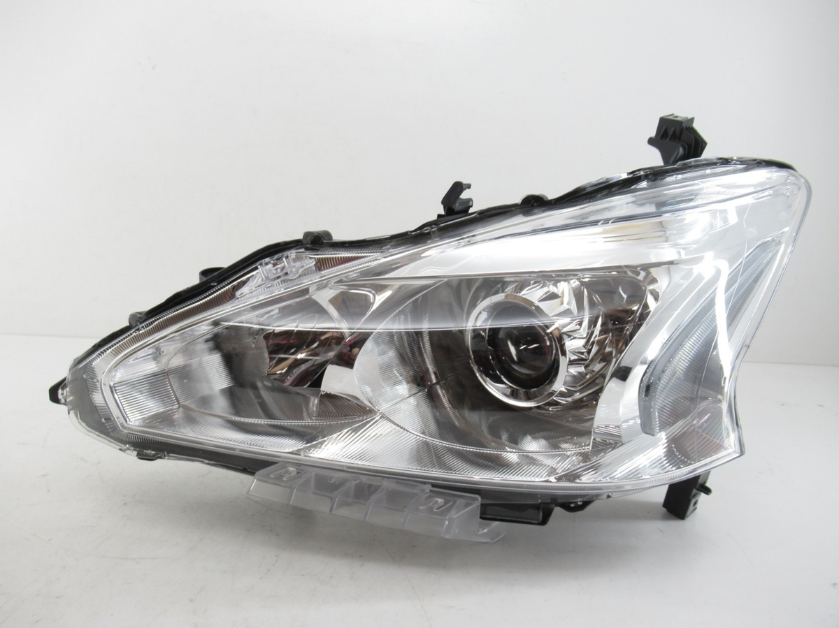 車 ティアナ L33 純正 後期 HID 右左 セット ヘッドライト