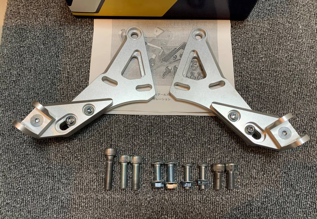 ゼファー1100 WR'S製　バトルステップ　タンデムキット　新品0-45-BS4106 (K20200322-1)
