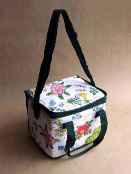 六花亭 非売品 花柄保冷バッグ 品 10l未満 売買されたオークション情報 Yahooの商品情報をアーカイブ公開 オークファン Aucfan Com