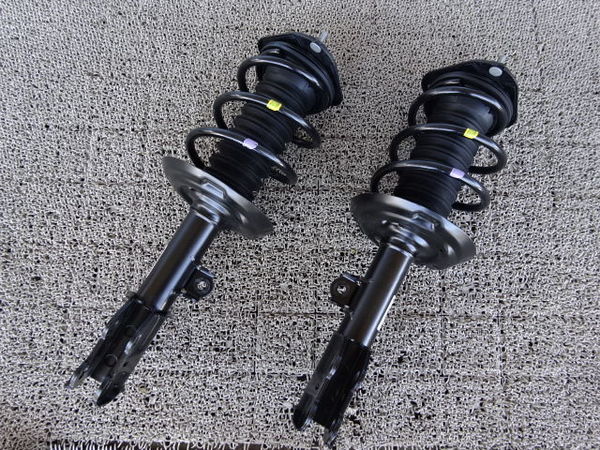 C-HR トヨタ NGX50 NGX10 商品 NGX50⁄ZYX10 R オートパーツオンライン