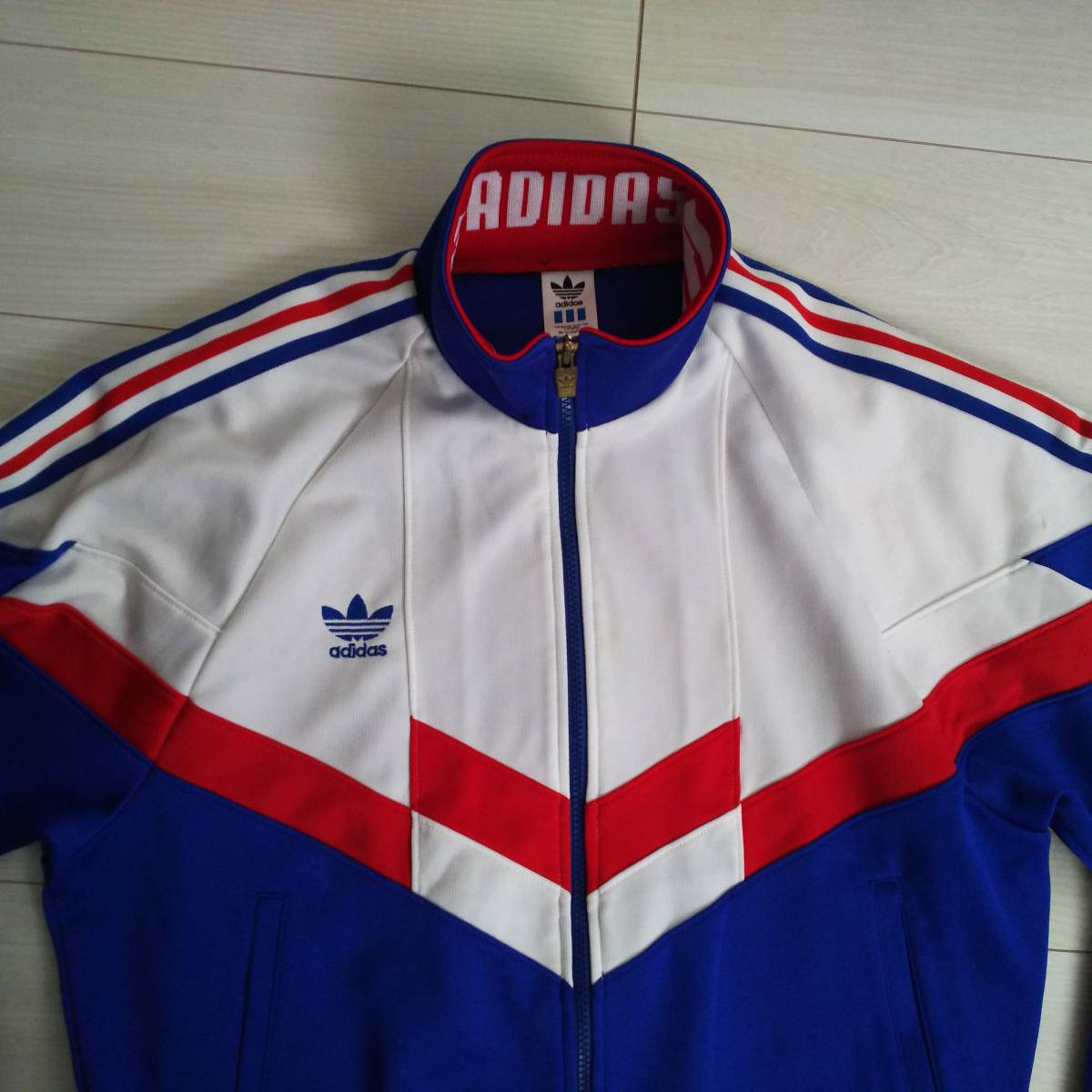 adidas - アディダス ジャージ 0 セットアップ Originals アディダスセットアップジャージキッズ90 子供 上下セット 上下 メルカリ 価格.com 90cm」の人気商品一覧・価格比較 アイテム:スポーツウェア:ジャージ・トレーニングウェア:上下セット Urbanトラック
