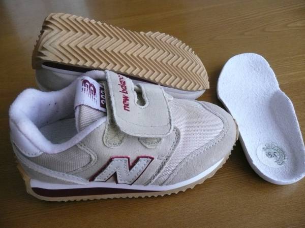ニューバランス キッズ Newbalance K303ベージュ 16cmベルクロ 15cm 売買されたオークション情報 Yahooの商品情報をアーカイブ公開 オークファン Aucfan Com