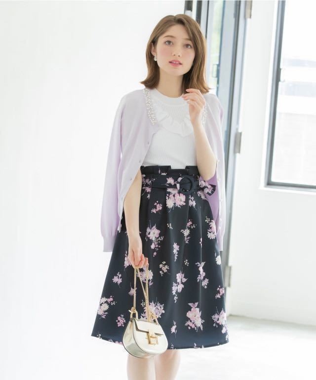 Tocco Closet トッコクローゼット フラワーブーケスカート 花柄 春服 夏服 デート 通勤 コンサバ ガーリー ベルト付き Mサイズ 売買されたオークション情報 Yahooの商品情報をアーカイブ公開 オークファン Aucfan Com