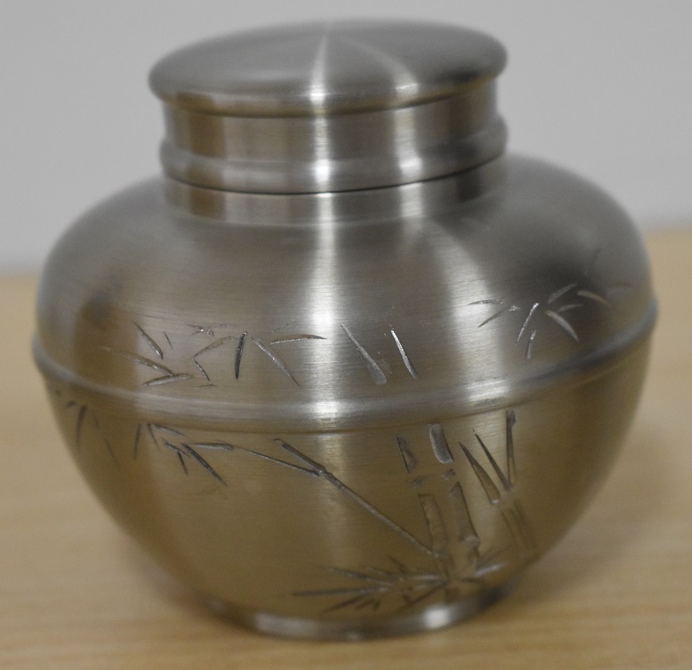 四君子霊芝 茶器 秦蔵六作 5枚組 純錫圓式茶托 茶托 - の落札相場