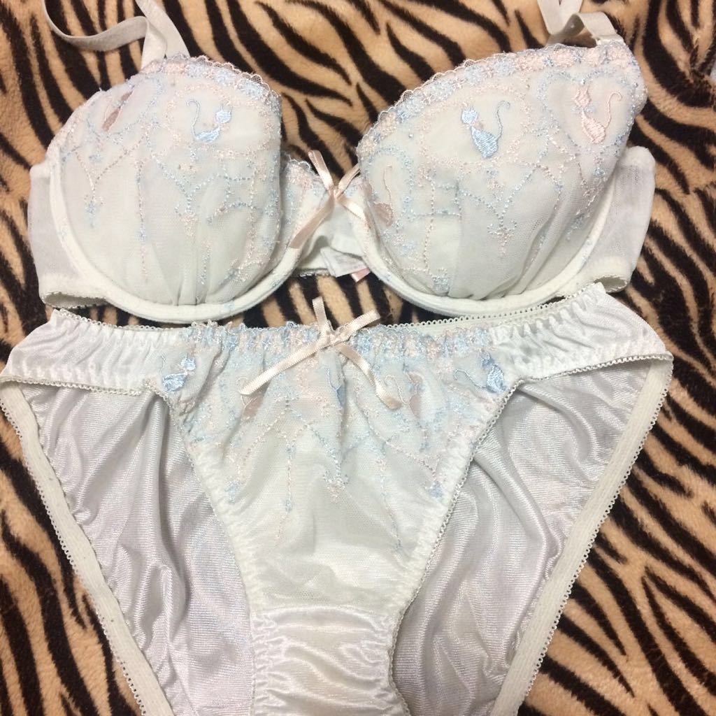 Jk ブラ ショーツ セット 女子高生 タンス整理品 Eco チュチュアンナ 65以下 売買されたオークション情報 Yahooの商品情報をアーカイブ公開 オークファン Aucfan Com