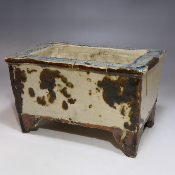 【2025，SALE】 特別出品4 瀬戸江戸後期 本業窯 野香炉 図録参照 民藝柳宗悦浜田河井石皿桃山唐津李朝志野黄瀬戸黒織部信楽伊賀ぐい 80(その他)｜売買されたオークション情報、yahooの商品情報をアーカイブ 瀬戸