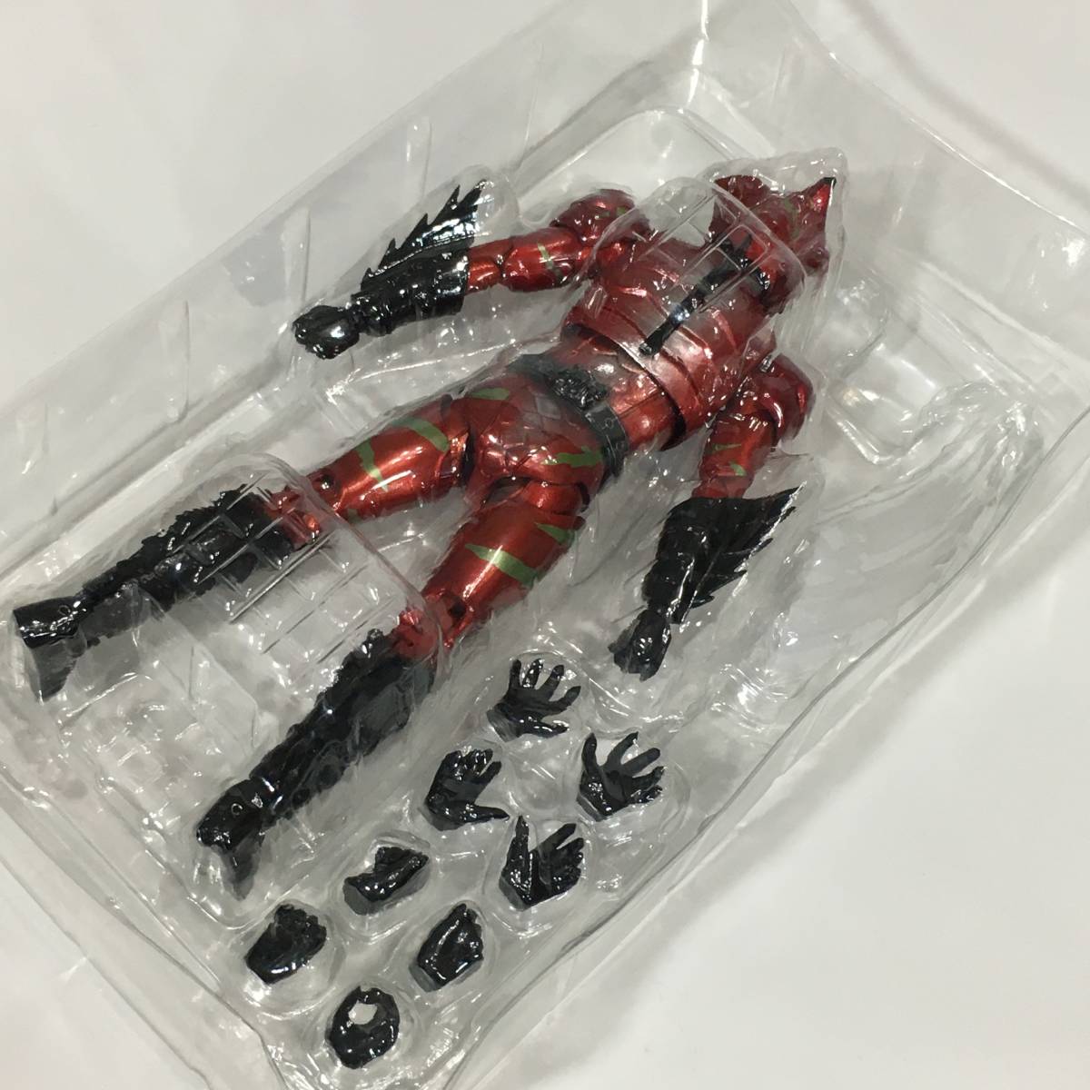 ジャンク】 S.H.Figuarts 仮面ライダー アマゾン アルファ BANDAI 