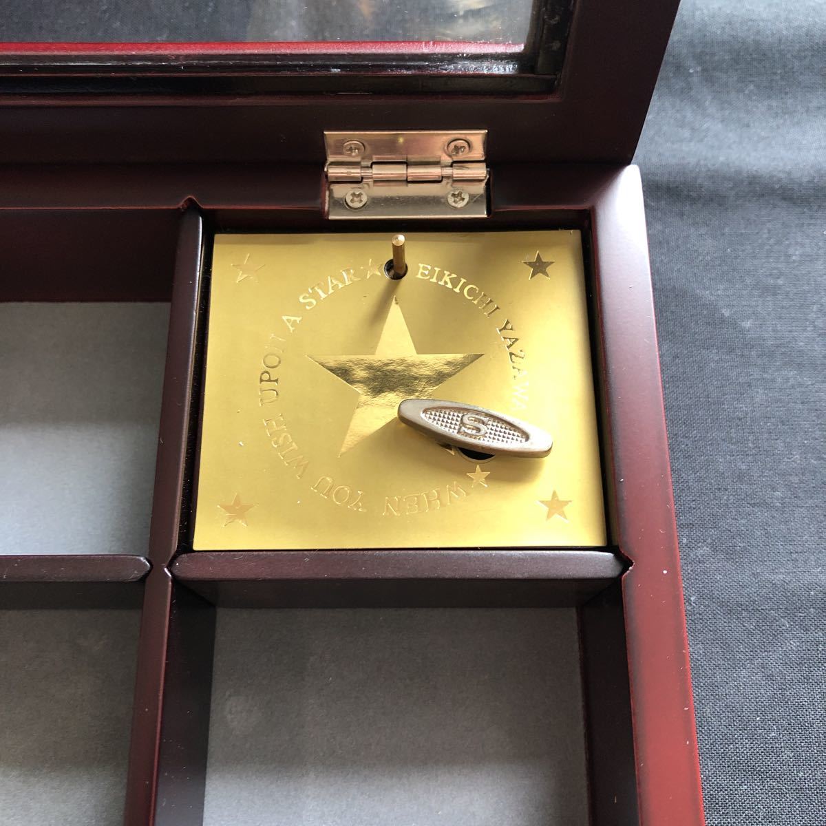 安い直販店 中古品 希少 E.YAZAWA 矢沢永吉 オルゴール付きジュエリー